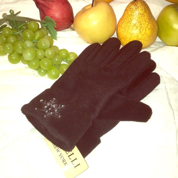 Capelli New York Accessories - Capelli New York Black fleece sequin gloves NWT